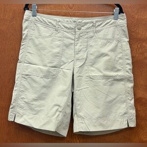 The North Face Quick Dry Hiking/Camping Long Length Shorts Stow Pocket Size 8
